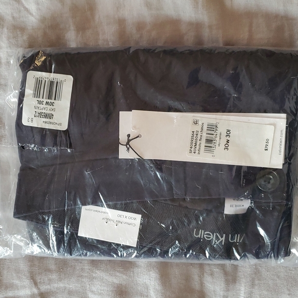 Calvin Klein Men's Infinite Flex Chino 30Wx30L NWT - Picture 1 of 4